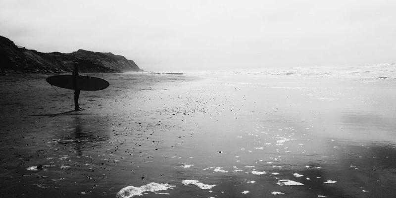 KIZ风格下的中性风探索：模糊性别界限的清新穿搭公式与个人形象设计