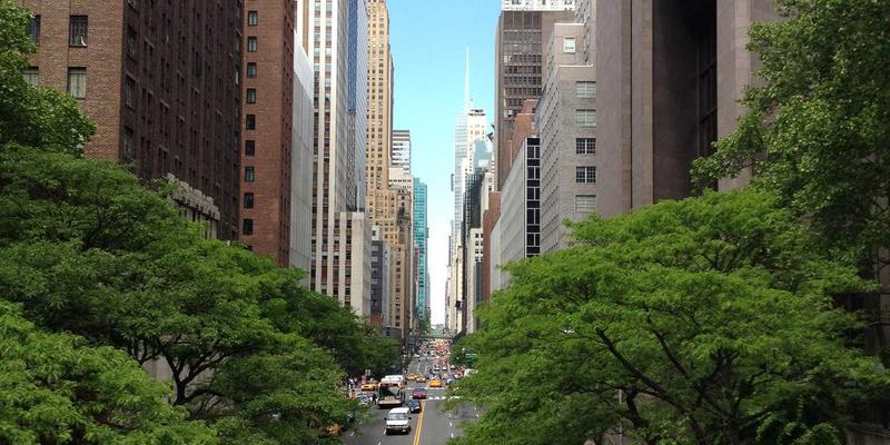 KIZ风格男装穿搭指南：打破性别界限的简约舒适主义时尚搭配与形象设计