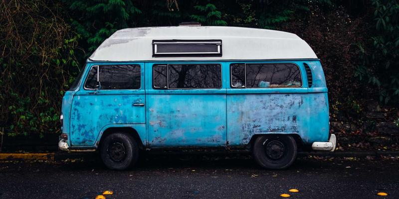 KIZ风格穿搭全解析：解锁清新活力的时尚密码