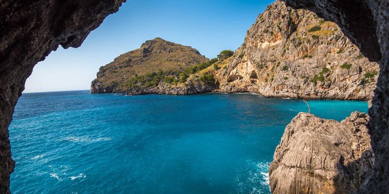 KIZ风格：重塑个人形象与时尚搭配的先锋美学